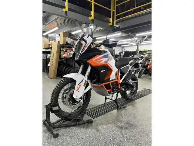 2024 KTM 1290 SUPER ADVENTURE R in Dirt Bikes & Motocross in Granby - Image 7
