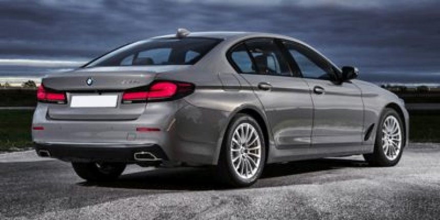 2023 BMW 5 Series xDrive Hybride, Premium, M Sport, Freins M