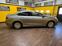 CHECK OUT THIS 2015 CHRYSLER 200 LX! A PERFECT OPTION FOR DRIVERS LOOKING FOR A COMFORTABLE AND STYL... (image 5)