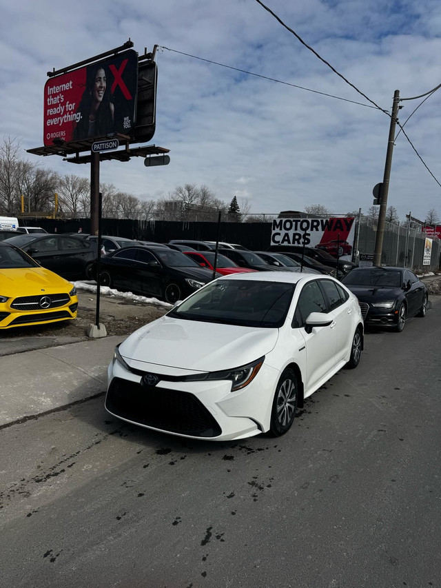 2020 Toyota Corolla LE Hybrid in Cars & Trucks in City of Toronto