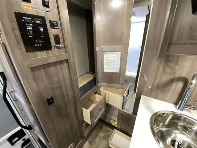 2025 Winnebago Minnie Winnie 26T in RVs & Motorhomes in Abbotsford - Image 47