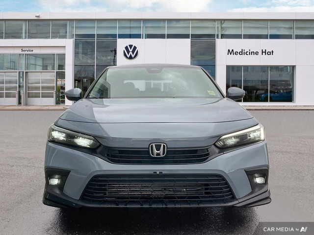 2022 Honda Civic Sedan Touring Refined Style. Advanced Tech. The in Cars & Trucks in Medicine Hat - Image 3