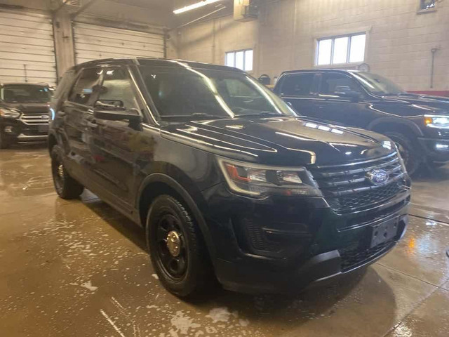  2017 Ford Explorer Police IN in Cars & Trucks in Barrie - Image 3