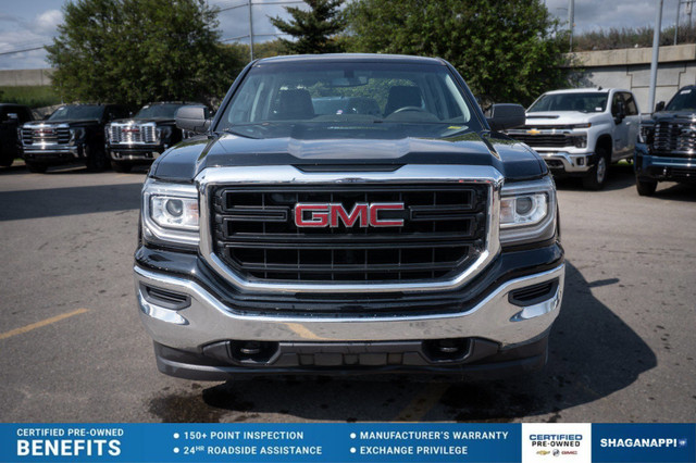 2018 GMC Sierra 1500 4.3L V6 LOW KMCERTIFIED PRE-OWNED in Cars & Trucks in Calgary - Image 2