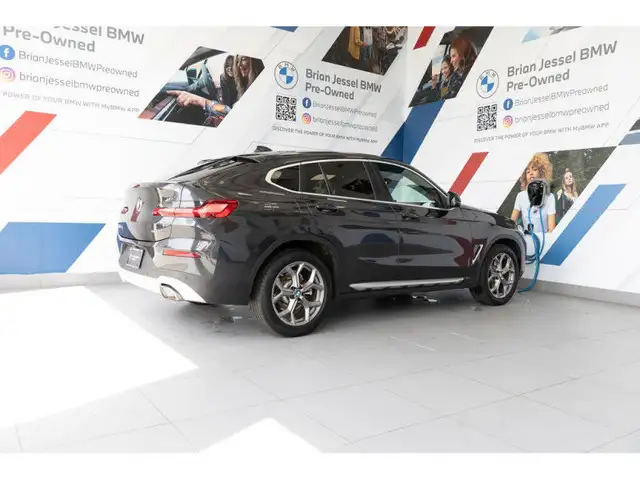 2022 BMW X4 xDrive30i in Cars & Trucks in Vancouver - Image 18