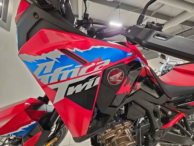 2024 Honda AFRICA TWIN ABS in Street, Cruisers & Choppers in Grande Prairie - Image 12