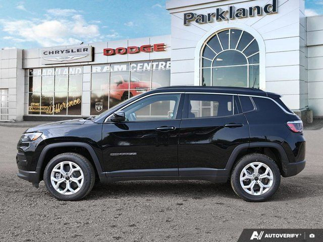 2025 Jeep Compass North 4x4 Nav Adaptive Cruise Heated Seats in Cars & Trucks in St. Albert - Image 3