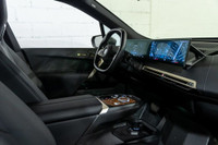 Francais: * Ensemble Premium * Ensemble Sport * Commandes en verre avec console en noyer * Gris Oxyd... (image 7)