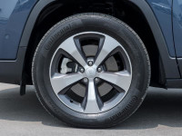 Embrace adventure like never before in the 2021 Jeep Cherokee Limited. With its unparalleled off-roa... (image 3)