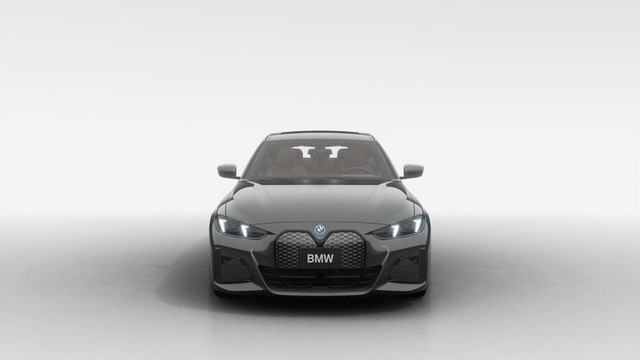 2025 BMW i4 xDrive40 Gran Coupe | Premium Essentiel | M Sport in Cars & Trucks in City of Montréal - Image 3
