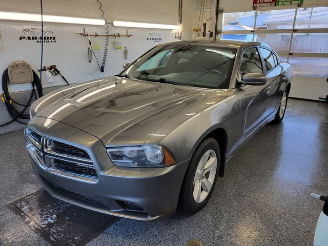  2011 Dodge Charger 4dr Sdn SE RWD**FREINS NEUFS** in Cars & Trucks in Longueuil / South Shore