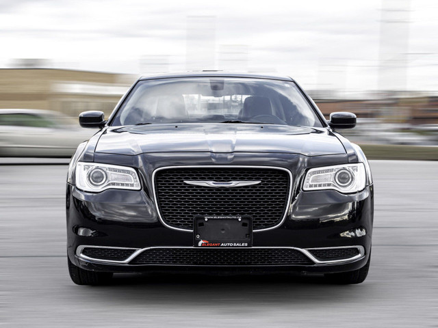 2015 Chrysler 300 TOURING PKG|LEATHER|BACK UP|HEATED SEATS|LOW K in Cars & Trucks in City of Toronto - Image 2