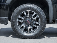 2023 GMC SIERRA 2500HD AT4 DURAMAX DIESEL FULLY LOADED This 2023 GMC Sierra 2500HD AT4 combines luxu... (image 5)