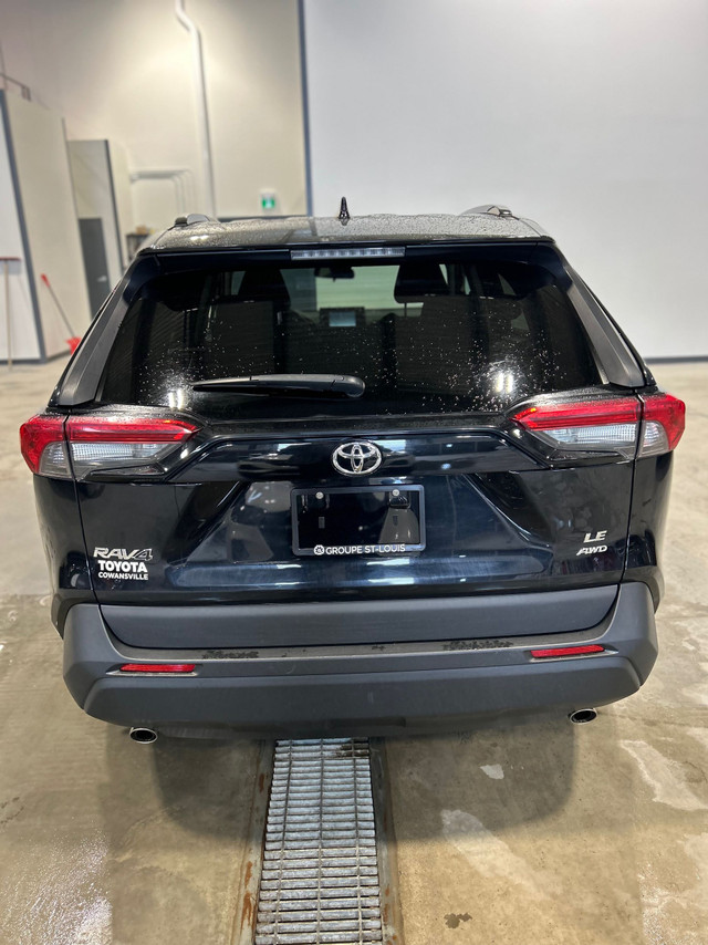 2019 Toyota RAV4 LE AWD Sièges chauffants Bluetooth Caméra de re in Cars & Trucks in Longueuil / South Shore - Image 4