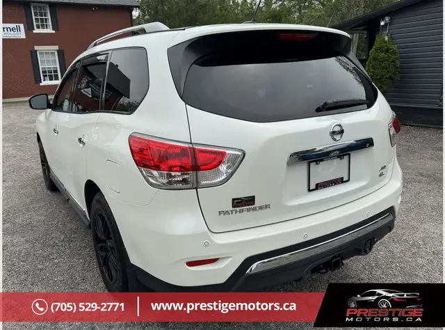 2015 Nissan Pathfinder SV in Cars & Trucks in Barrie - Image 4