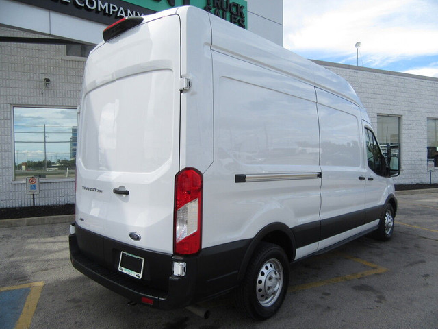 2022 Ford Transit T-250 AWD EXT CARGO VAN WITH NEW REEFER SYSTEM in Cars & Trucks in Oakville / Halton Region - Image 4
