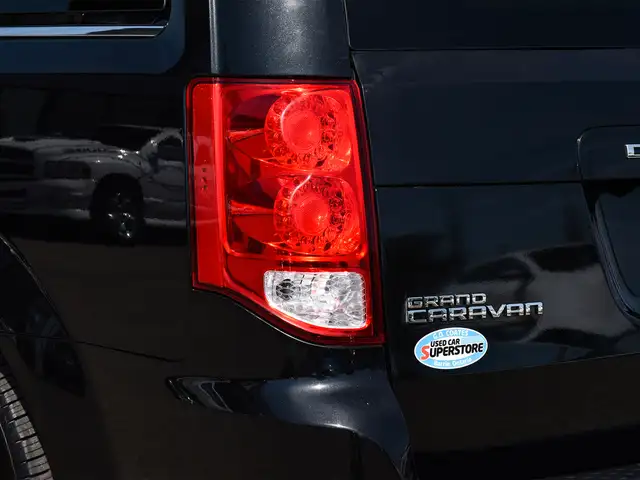2016 Dodge Grand Caravan Crew ~Heated/Power Seats ~Cam ~Stow 'N  in Cars & Trucks in Barrie - Image 10