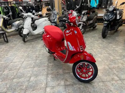 VESPA PRIMAVERA 50 IGET 2023 SCOOTER VESPA PRIMAVERA 50CC 2023 A VENDRE De part son petit gabarit ce...