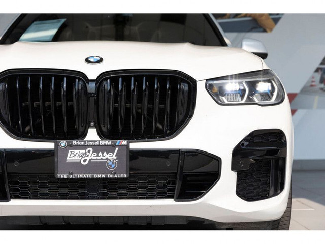2022 BMW X5 xDrive40i in Cars & Trucks in Vancouver - Image 4