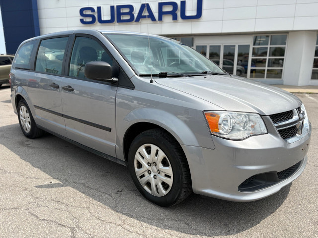 2015 Dodge Grand Caravan SE/SXT in Cars & Trucks in Markham / York Region