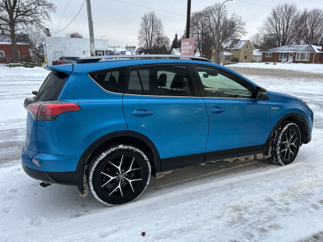 2018 Toyota RAV4 Hybrid SE in Cars & Trucks in Grand Bend - Image 4