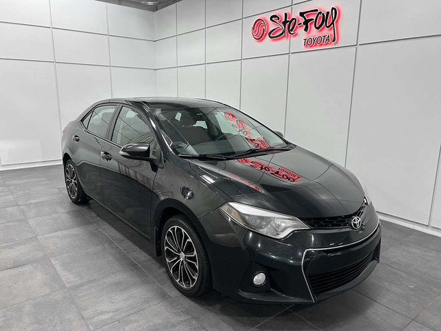 2015 Toyota Corolla S GROUPE AMELIORE TOIT OUVRANT SIEGES CHAUFF in Cars & Trucks in Québec City