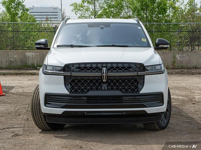 2025 Lincoln Navigator L Reserve in Cars & Trucks in Edmonton - Image 2