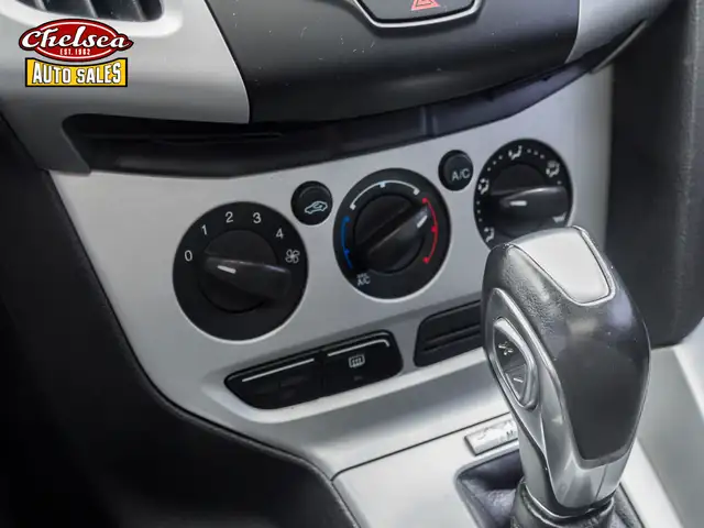 2014 Ford Focus in Cars & Trucks in London - Image 15