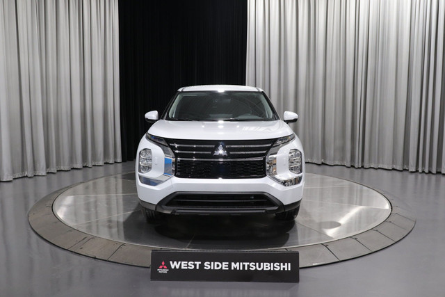 2025 Mitsubishi Outlander ES in Cars & Trucks in Edmonton - Image 2