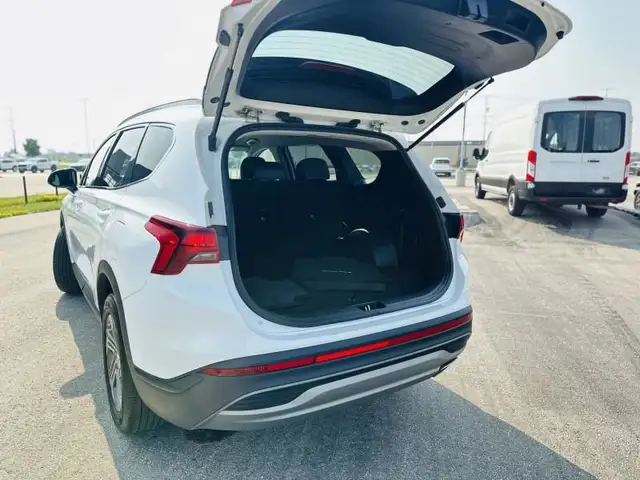 2021 Hyundai Santa Fe ESSENTIAL in Cars & Trucks in Stratford - Image 8