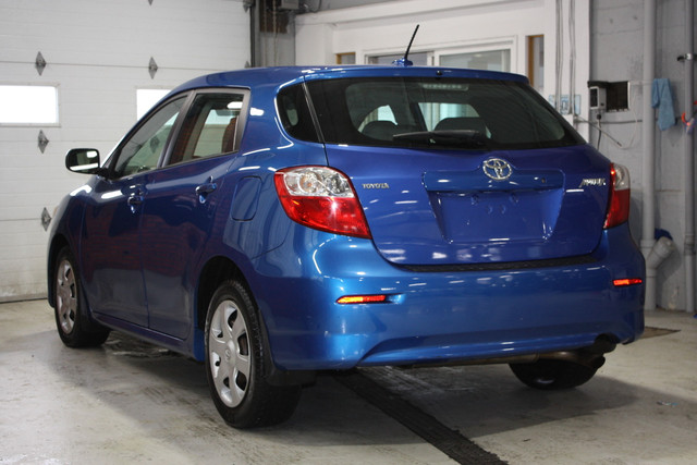 2010 Toyota Matrix MAN in Cars & Trucks in City of Montréal - Image 4