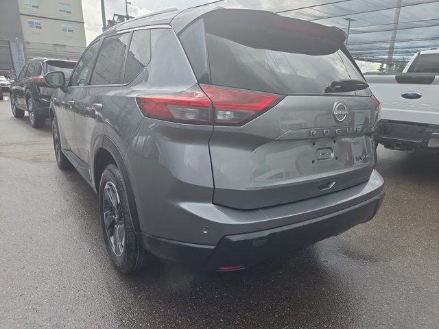 2024 Nissan Rogue SV | AWD | MOONROOF | BACK UP CAM | in Cars & Trucks in Calgary - Image 3