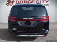 This Chrysler Pacifica boasts a Regular Unleaded V-6 3.6 L/220 engine powering this Automatic transm... (image 4)