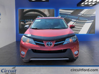 Fiable et extrêmement populaire, le Toyota RAV4 XLE 2014 est parfait pour affronter le climat québéc... (image 1)