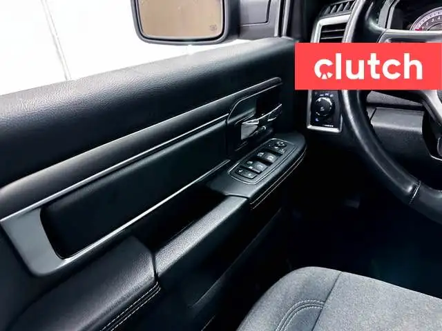 2022 Ram 1500 Classic Warlock Crew Cab 4x4 w/ Apple CarPlay, Hea in Cars & Trucks in Ottawa - Image 23