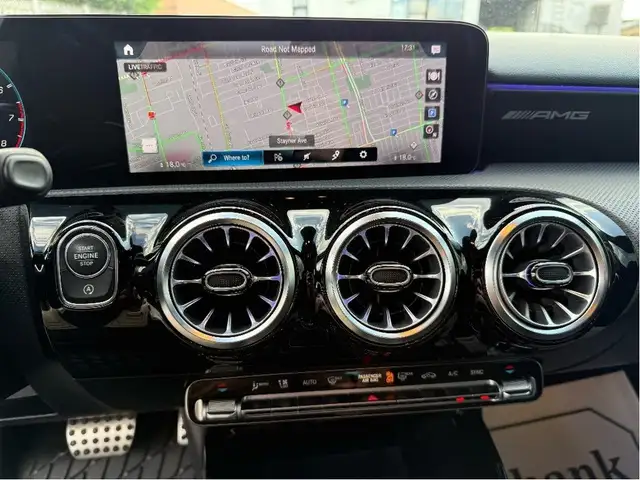 2022 Mercedes-Benz A-Class A35 AMG Hatchback|Loaded|Certified|Wa dans Autos et camions dans Ville de Toronto - Image 19