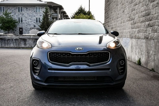 2017 Kia Sportage LX • HEATED SEATS • REAR CAM • BLUETOOTH in Cars & Trucks in Ottawa - Image 4