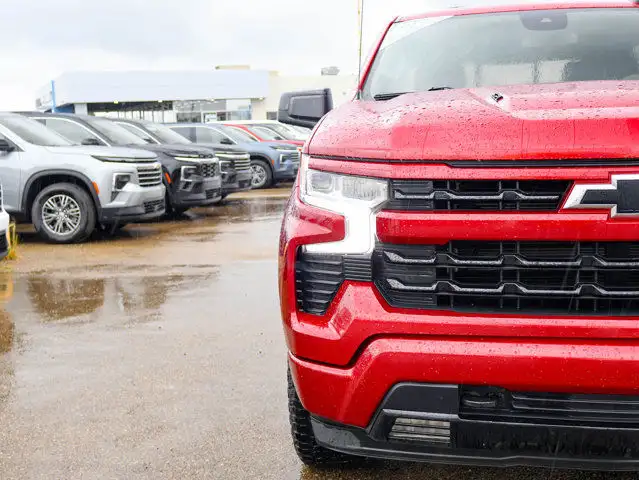 2022 Chevrolet Silverado 1500 RST 6.2L Z71 dans Autos et camions dans Ville d’Edmonton - Image 11