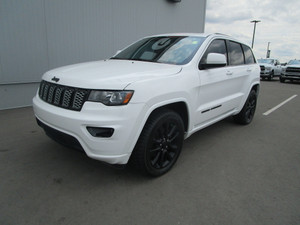 2017 Jeep Grand Cherokee Altitude **INCLUDES 1 YEAR OR 20,000 KM POWERTRAIN WARRANTY**