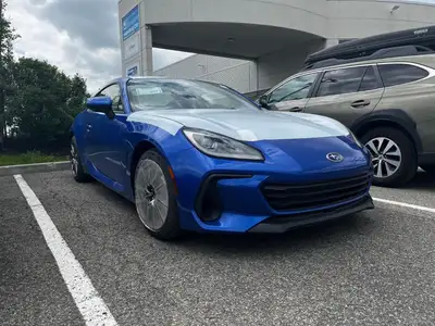 Véhicule à 35 110.50$ avant les taxes. Disponible en fincancement et en location à partir de 2.49% L...