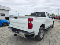 2022 Chevrolet Silverado 1500 Double Cab 4WD LT with the 5.3L and only 75,000kms. This truck is equi... (image 4)