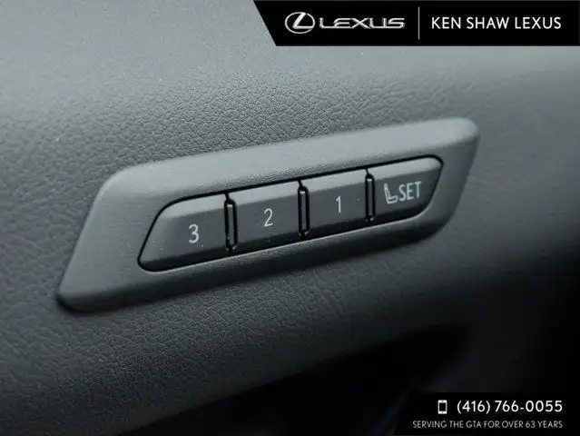 2025 Lexus UX dans Autos et camions dans Ville de Toronto - Image 16