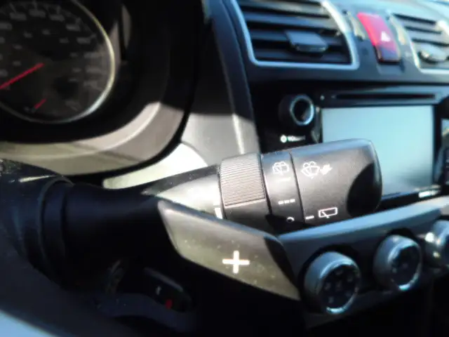 Subaru Impreza Premium 2016 in Cars & Trucks in City of Montréal - Image 33