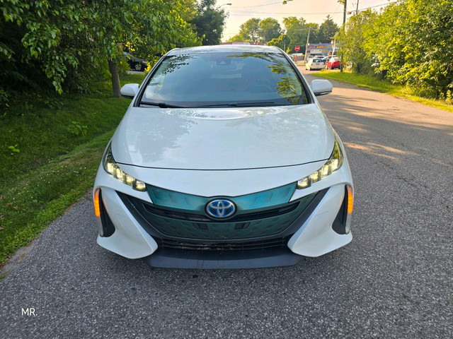 2019 Toyota Prius Prime Auto Leather Heated Seats in Cars & Trucks in City of Toronto - Image 3