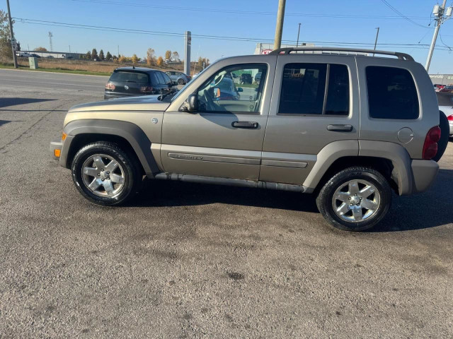 2006 Jeep Liberty Sport, 4X4, ONLY 116KMS, UNDERCOATED, AS IS in Cars & Trucks in London - Image 2