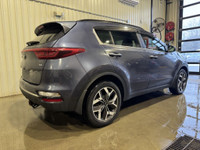 Welcome Ontario customers! All our vehicles are Ontario safety check/e-tested. We offer financing ad... (image 4)