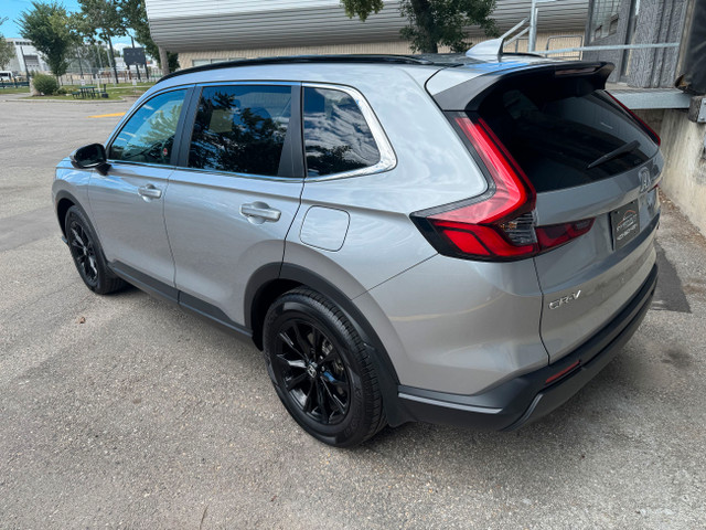 2023 Honda CR-V Sport \Gloss Black Wheels\Heated Steering Wheel in Cars & Trucks in Calgary - Image 3