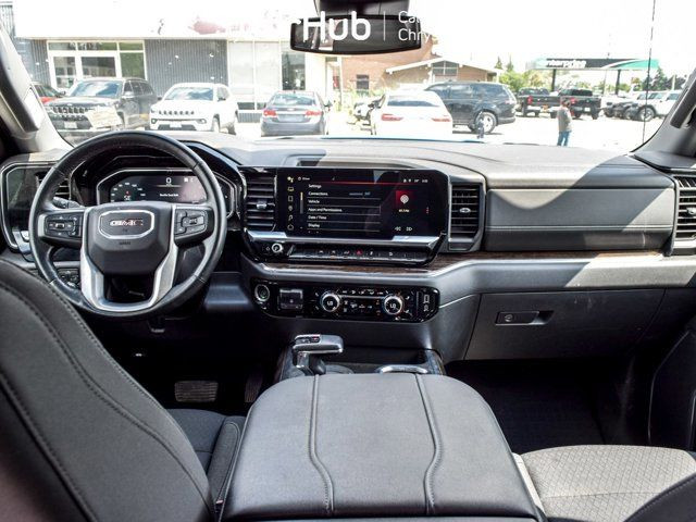 2023 GMC Sierra 1500 Elevation 4WD Crew Cab 157 6 Seater Multi in Cars & Trucks in Mississauga / Peel Region - Image 2