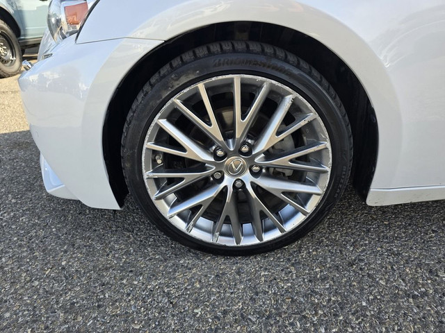 2014 Lexus IS 250 AWD | HTD LTH SEATS | SUNROOF | NAV | BLIND SP in Cars & Trucks in Calgary - Image 4