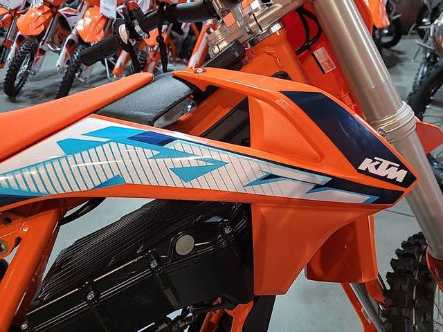 2024 KTM SX-E 5 in Street, Cruisers & Choppers in Calgary - Image 3
